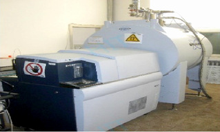 傅里叶变换质谱仪